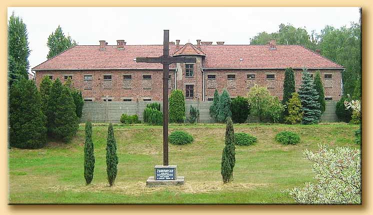 croce e carmelo ad auschwitz