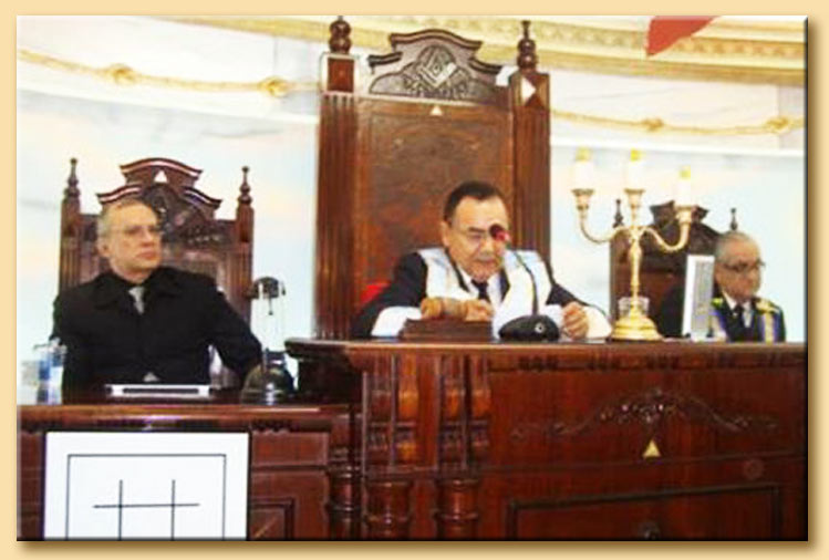 padre cesar luiz garcia in loggia